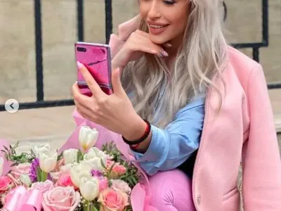 Тита май се сгоди