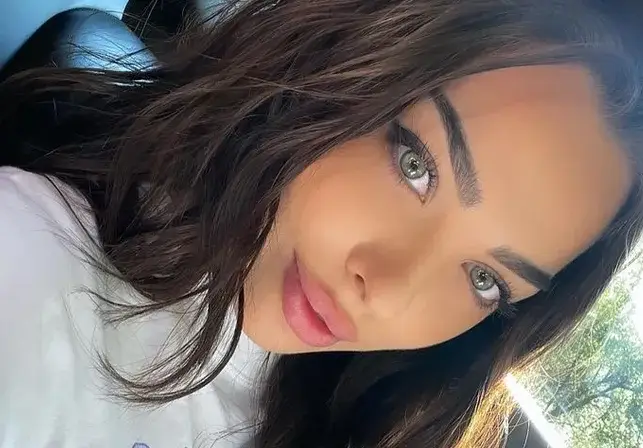 Турчин заряза Айлин  от „Ергенът”, тя се  фука с нов мъж