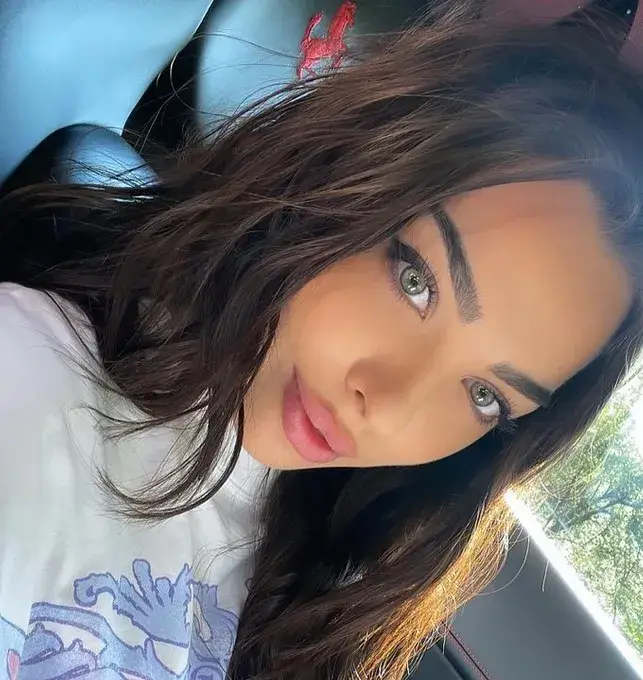 Турчин заряза Айлин  от „Ергенът”, тя се  фука с нов мъж