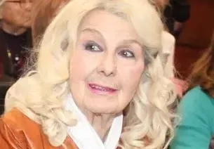 Актрисата  Гинка Станчева още не е погребана