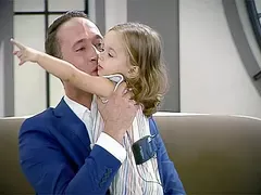 Дарин Ангелов отглежда дъщеря си сам
