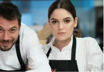 Защо избутаха  „Алея на славата”  чак в 22 часа?