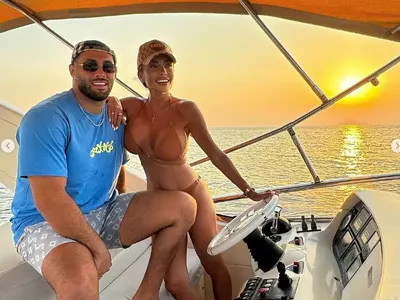 Златка и Карен с отливки на ръцете