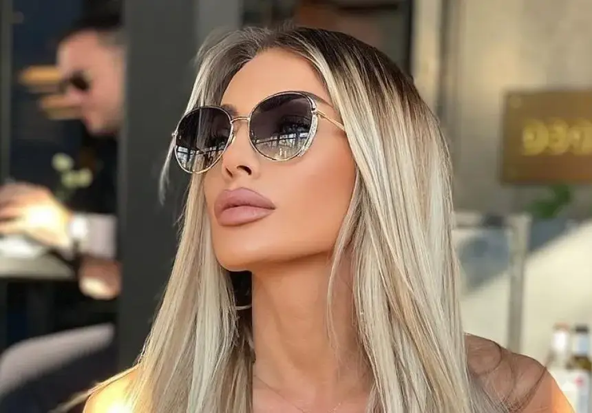 Златка Райкова разпродава носените си дрехи