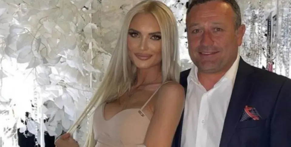 Бившата на Рачков се дипломира