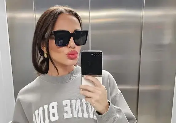 Бременната Николета почива в Истанбул