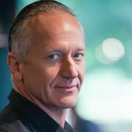 Деян Донков спасил живота на двама непознати и на големия си син