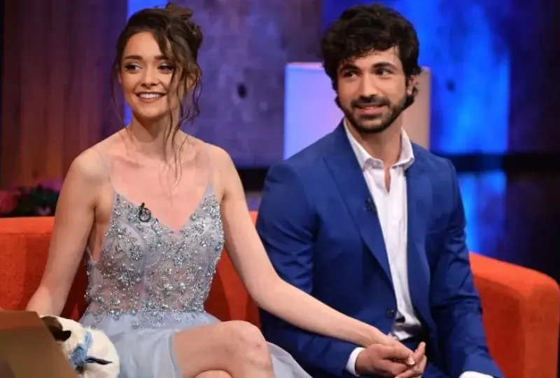 Ергенката Валерия пъчи форми