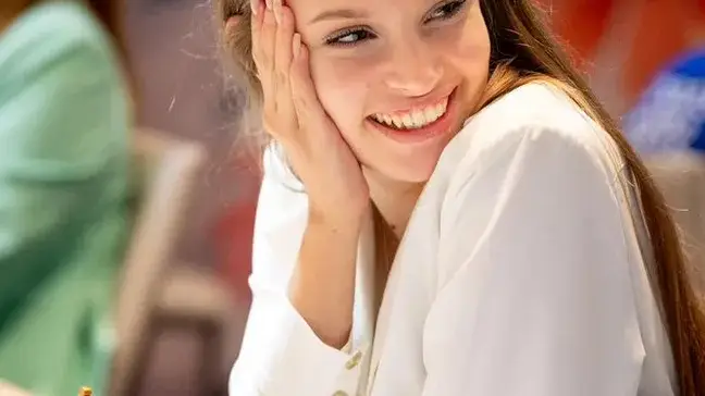 Ето я най-красивата БГ шахматистка (Снимки)