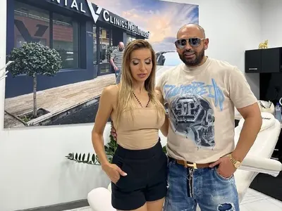 Голата кметица сложи нови зъби