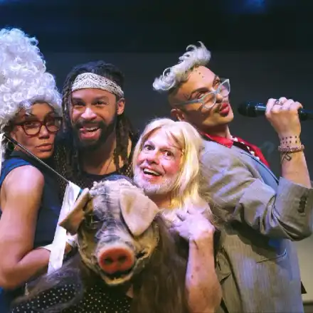 Иво Димчев пее докато го обладават