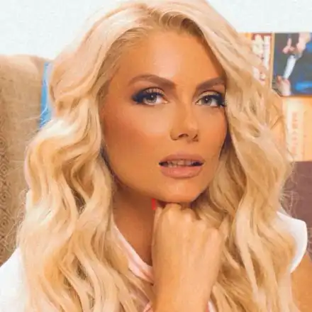 Желязна воля: Венета Райкова спира алкохола клюките и креватната гимнастика!