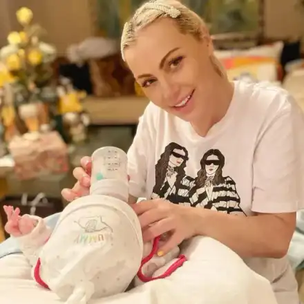 Камелия: Цели 15 години се борих да стана майка! Изпитах и това да се намразя, да завиждам