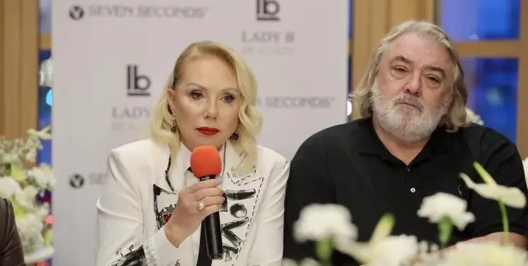 Лепа Брена отвори фирма у нас да изнася чорапогащници по света