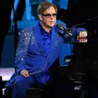 Лорд Евгени Минчев: Елтън Джон да се обедини модно с Чая, Николаос опитва дует с „грешния“ Евгени? И още + СНИМКИ