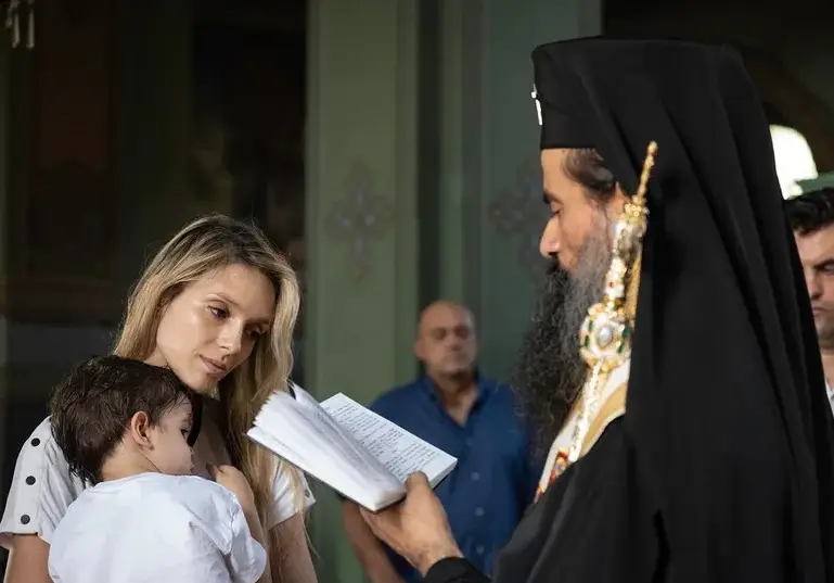 Луиза Григорова кръсти сина си във видинско село