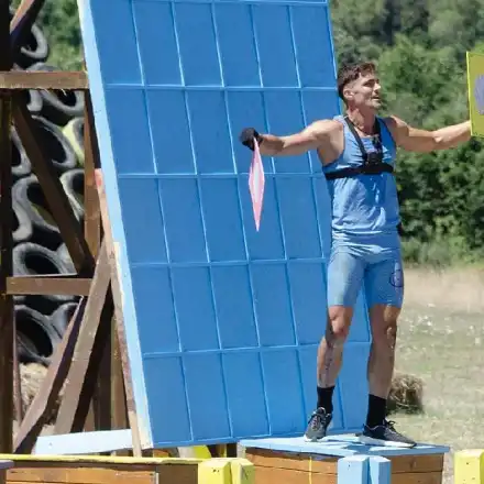 Мастагарков заби най-красивата тийнейджърка