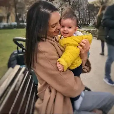 Митрополит кръсти сина на Луиза Григорова