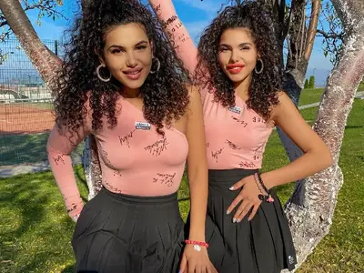 На Алекс и Влади не им пука за Хелоуин