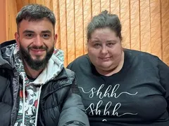 Най-тежката българка не може да спи по гръб, зъбите й падат и кожни образувания изникват по тялото й (Снимки)