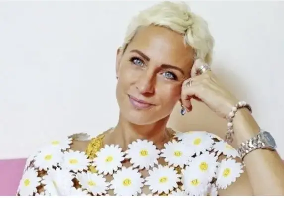 Нана емигрира заради мъжа си,напуска  „Съдебен спор”