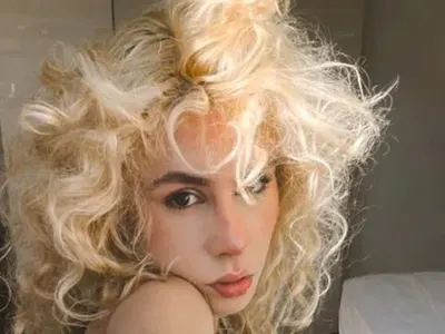 Нов скандал: Щерката на президента в пиеса за Маркиз Дьо Сад