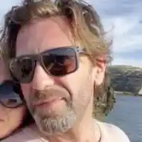 Новата на Калин Врачански - млада секси брюнетка, без корекции (Снимки)