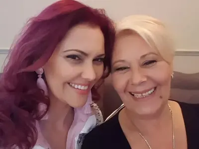 Певица откри майка си след 25 години