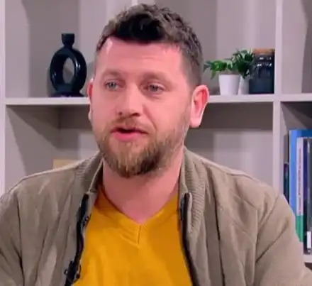 Плачков се подмлади с прическа