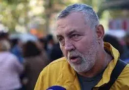 Протест на артистите в деня на будителите