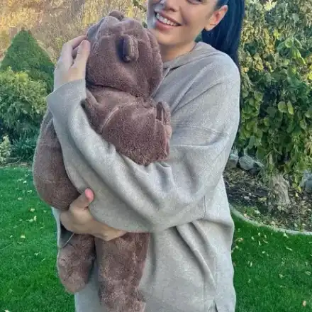 Ралица Паскалева разходи бебето в планината