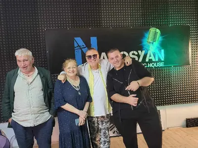 Сандра Александрова и Артур Надосян сред звездните гости на Богдана и Стефан Димитров СНИМКИ