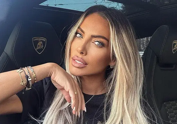 Сапуненият балон на Златка Райкова се спука публично (Плеймейтката живее фалшив луксозен живот)