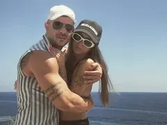 Шеф Кустев попари мераците на фенките си: Не поглеждам друга жена!