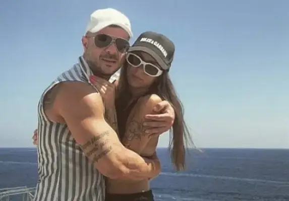 Шеф Кустев попари мераците на фенките си: Не поглеждам друга жена!