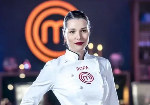 СНИМКИ на флиртаджийката Лора  от „Мастършеф”  преди корекциите (Силиконовата готвачка станала Мис Лято в САЩ през 2016-а)