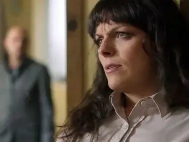 Стойка Пипирудата напръскала рускини с лют спрей, те я размазали от бой