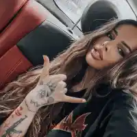 Сузанита възпитава сина си: Не ставай мъжкар сине, бъди джентълмен