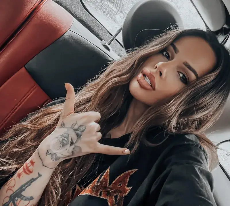 Сузанита възпитава сина си: Не ставай мъжкар сине, бъди джентълмен