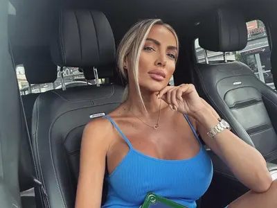 Златка натиска Карен за второ