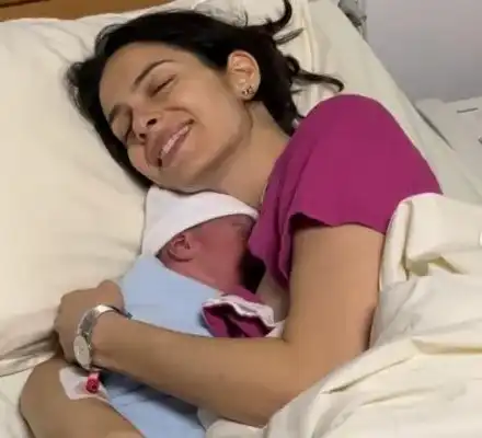 Даяна Ханджиева стана майка на момченце