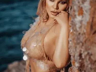 Деси Слава вдига червен флаг!