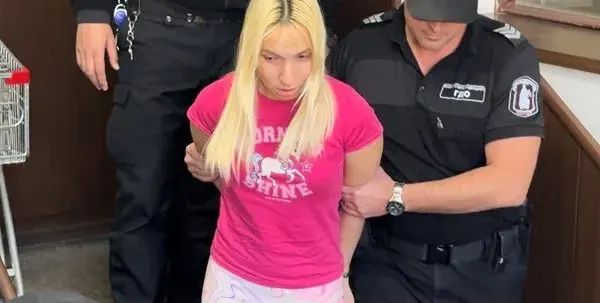 Емили Тротинетката плаче и се тръшка в съда: Невинна съм!