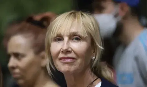 Ирен Кривошиева се инати за паметника на Ламбо - иска го пред Народния театър