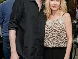 Кои от звездите карат пияни? Белослава и Нойзи са в черния списък