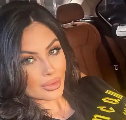 Кой събу дънките на Тафкова?! Миската остана само по бельо (HOT СНИМКИ)