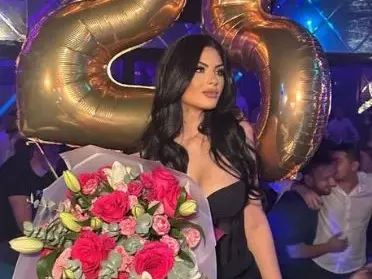 Ивка Бейбе не е единствената жертва на пишман хирурга! Вижте кои други родни звезди са със силикон до шията (СНИМКИ)