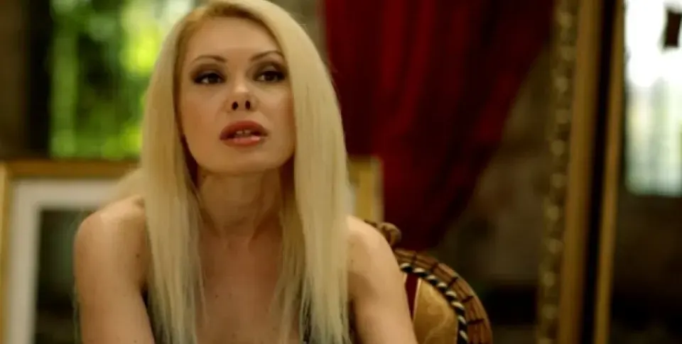 Албена Вулева го удари на опера