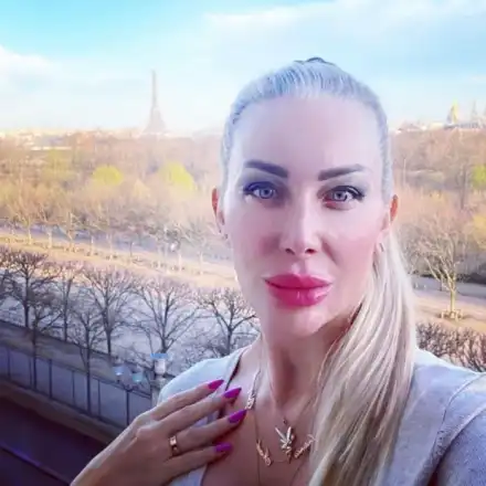 Фенове възмутени от лукса на Антония Батинкова