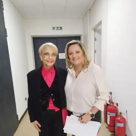 Бесте Сабри израснала без баща